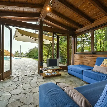 La Loggia Villa *